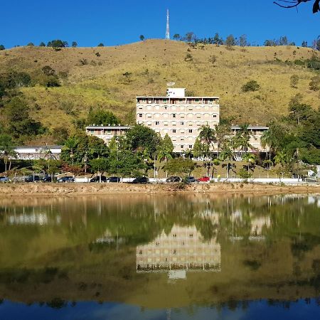 Belo Flat Cavalinho Branco - Aguas De Lindoia Leilighet Eksteriør bilde